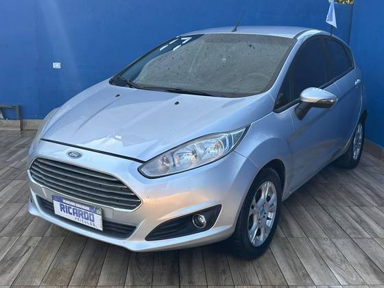 FORD FIESTA 1.6 SE HATCH 16V FLEX 4P MANUAL FORD FIESTA 1.6 SE HATCH 16V FLEX 4P MANUAL